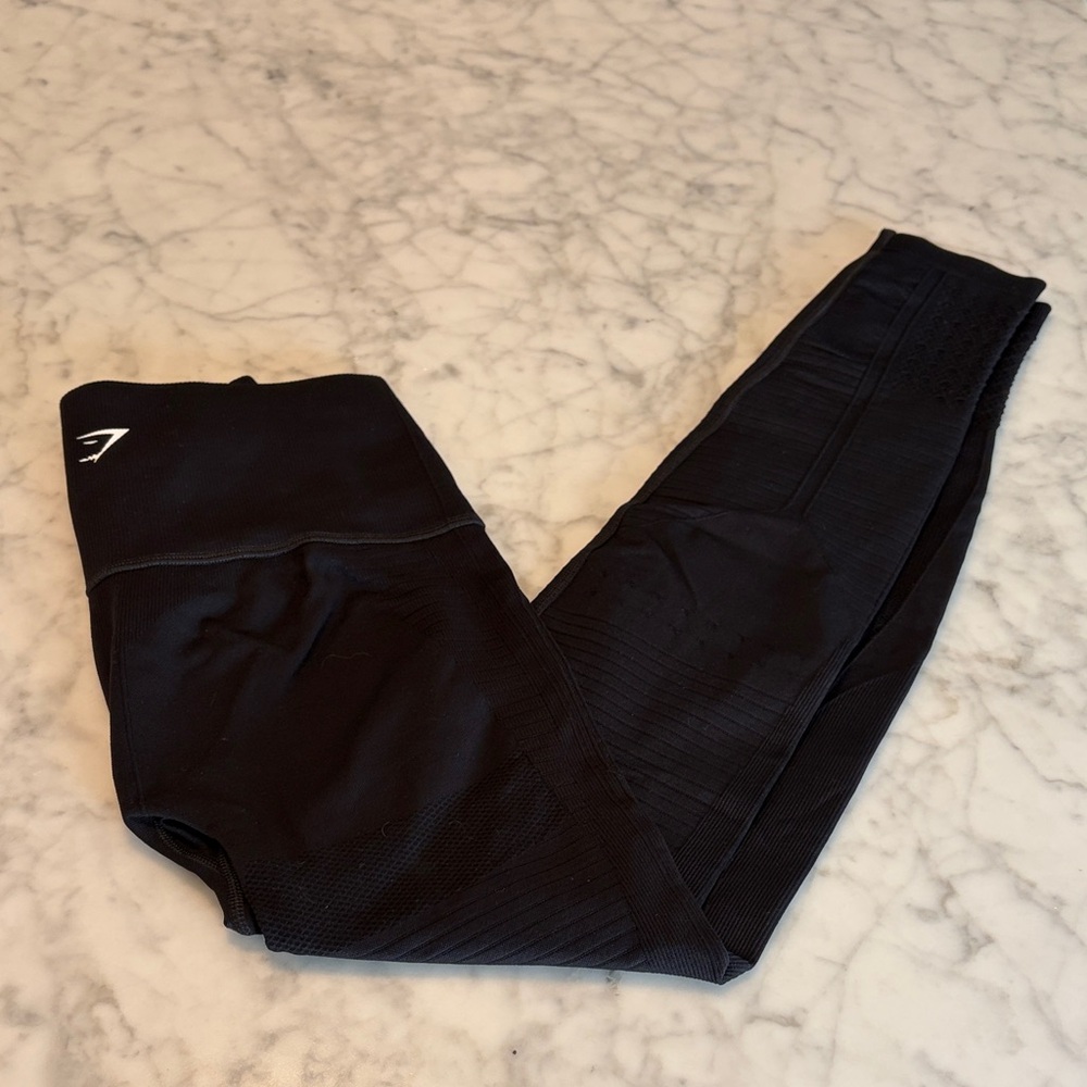 Gymshark Women’s Black Seamless Performance Leggings Size Small